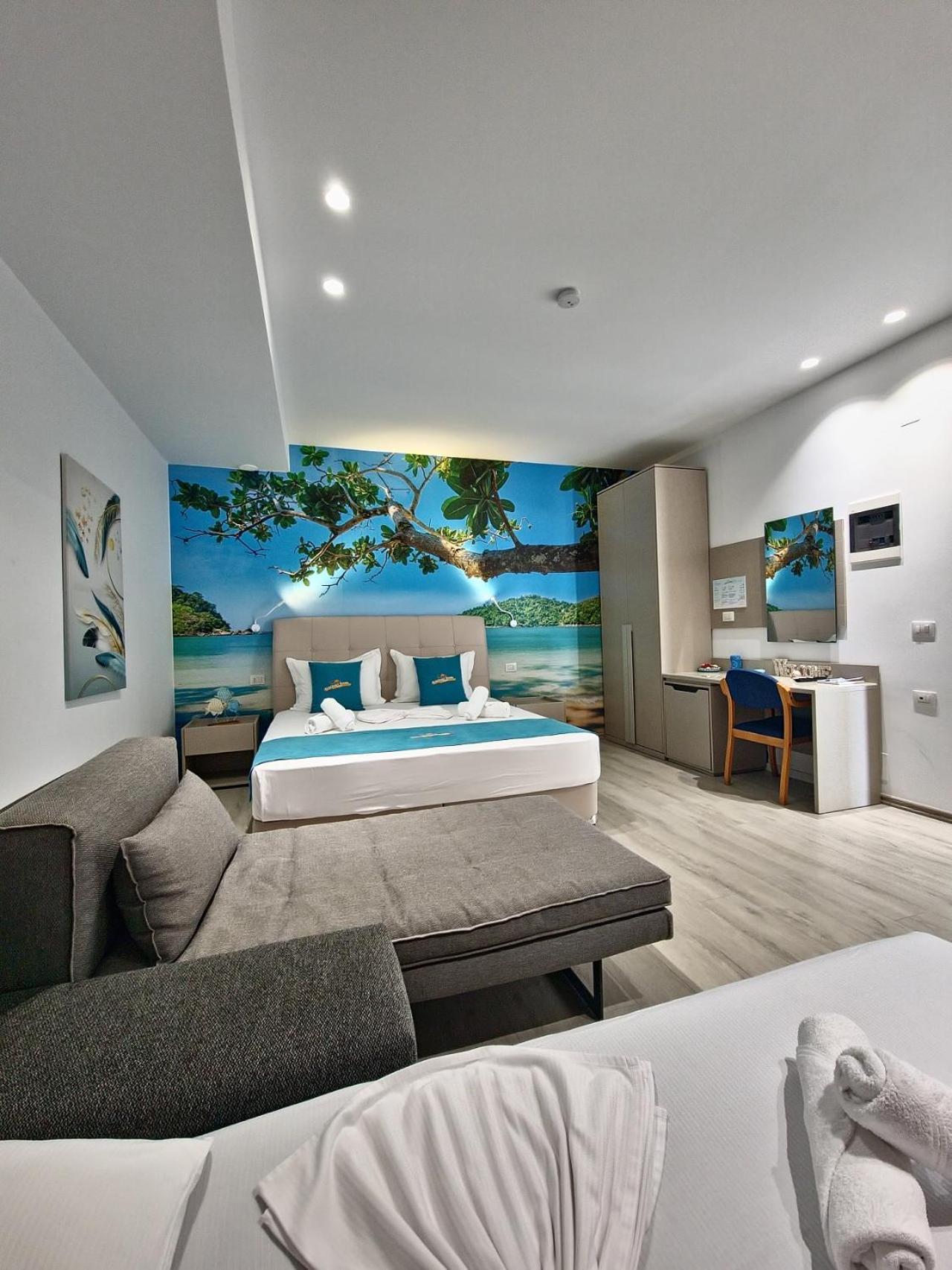 Suncoast Port Side Apartment Sarande